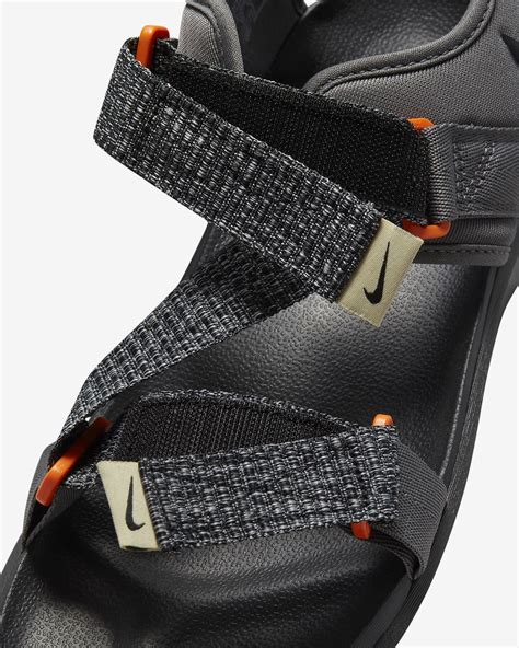 nike sandals for men.